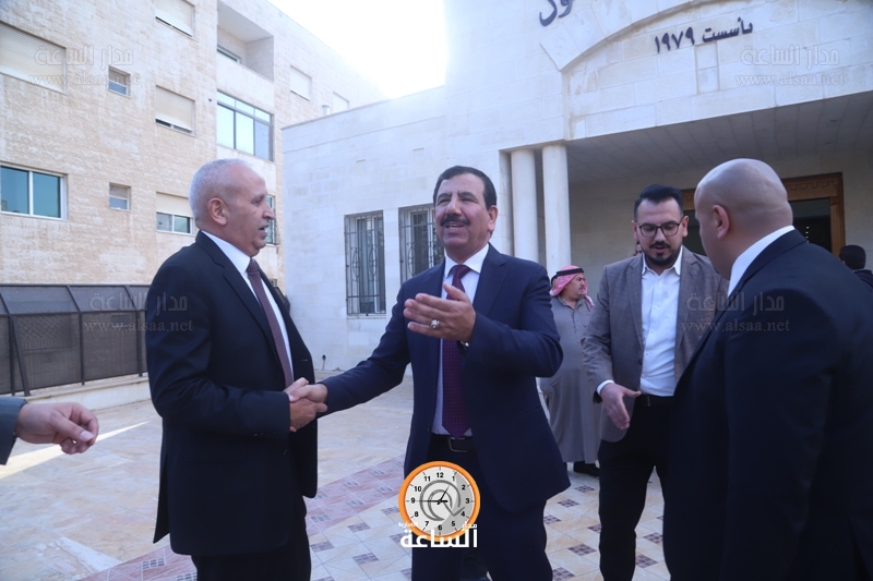 Madar Al-Saa Images