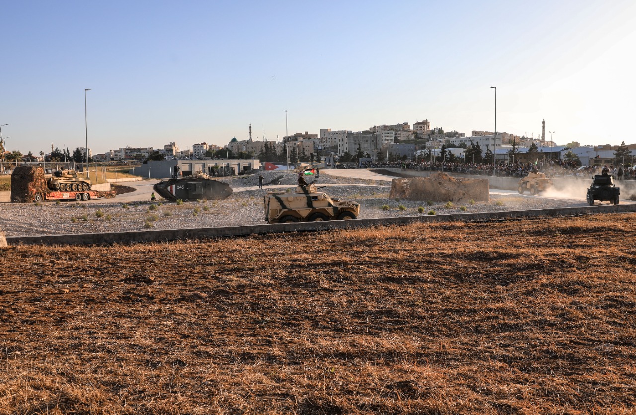 Madar Al-Saa Images
