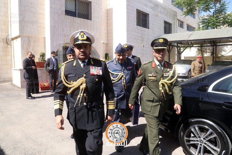Madar Al-Saa Images