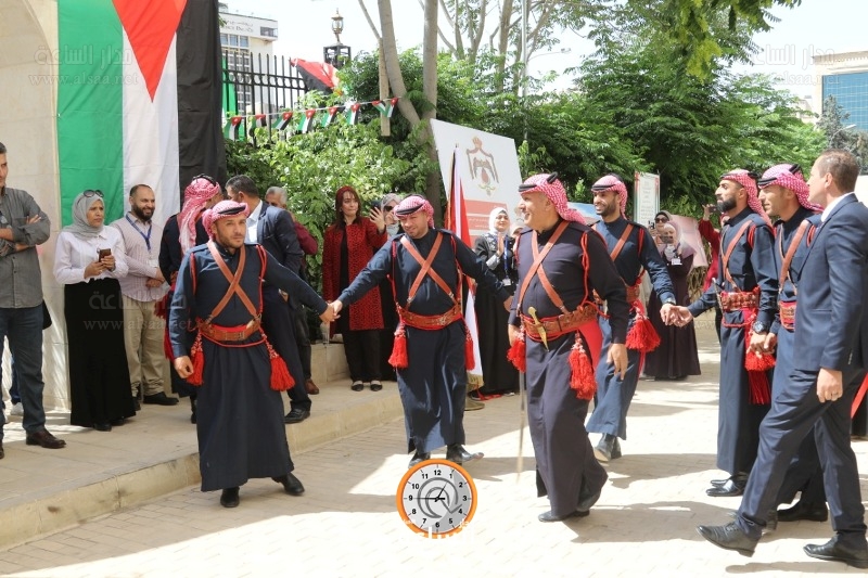 Madar Al-Saa Images