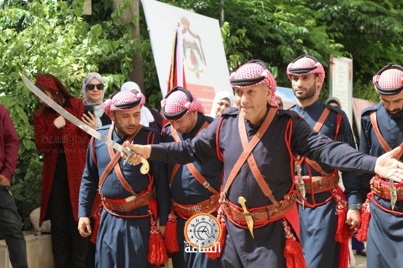 Madar Al-Saa Images