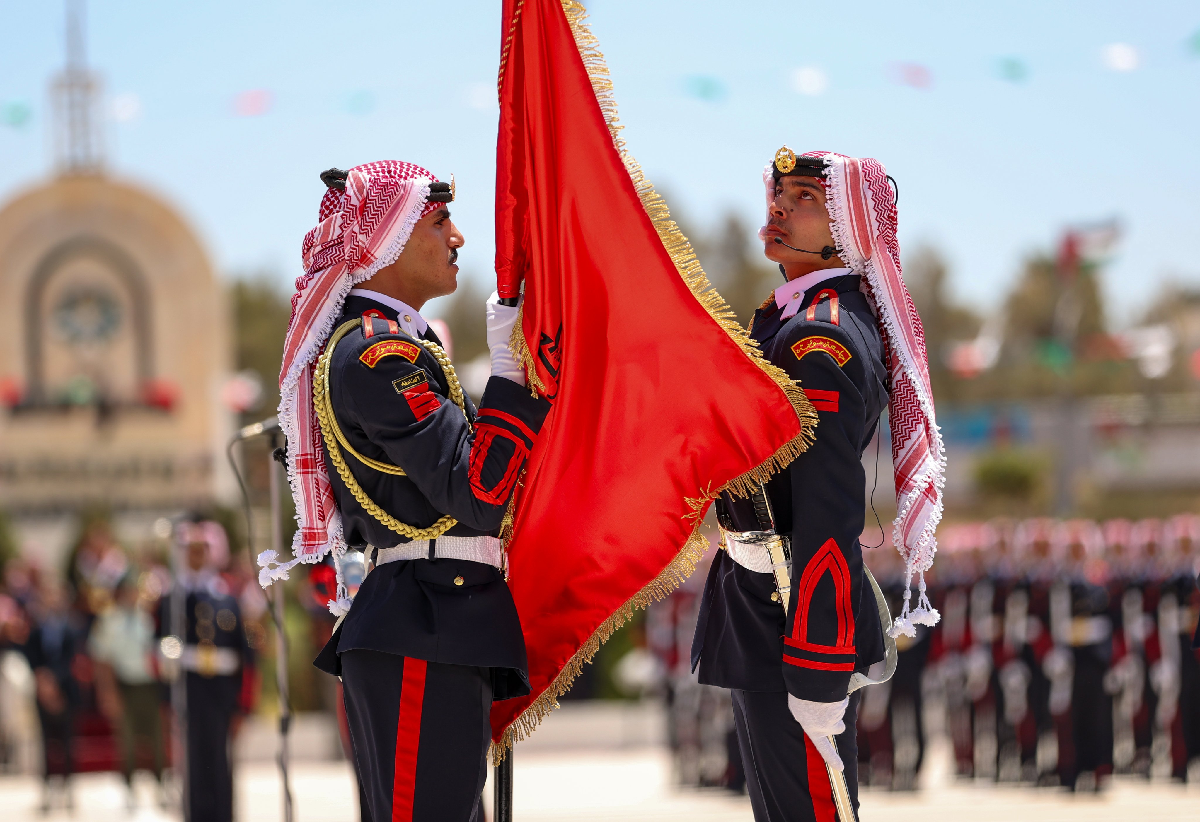 Madar Al-Saa Images