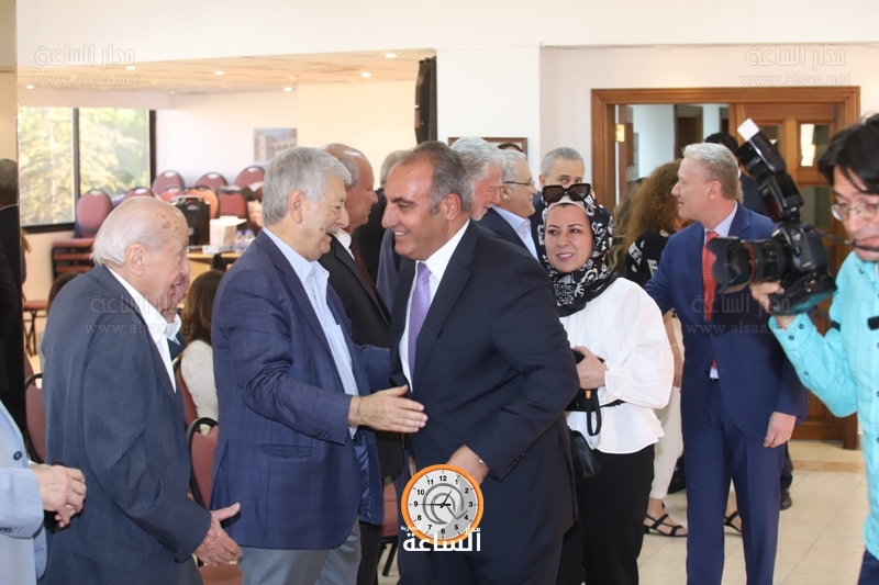 Madar Al-Saa Images