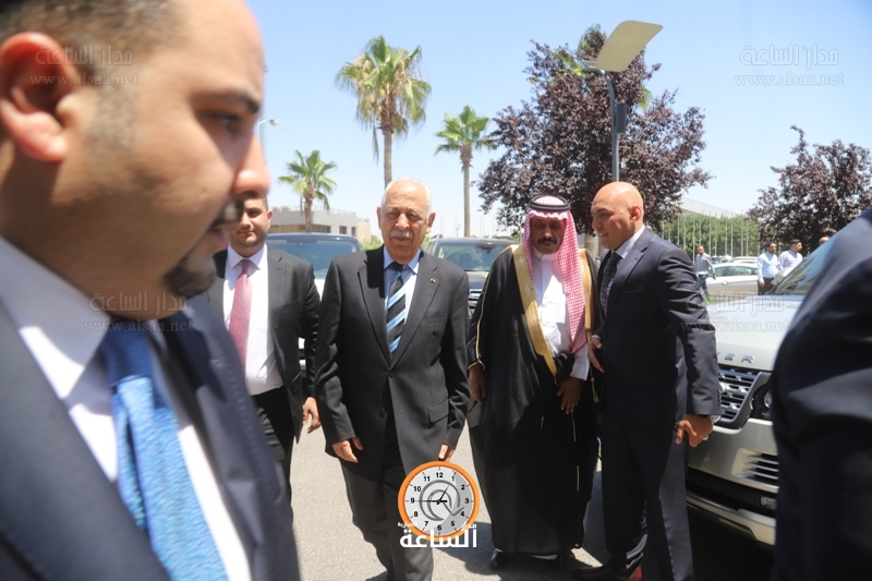 Madar Al-Saa Images