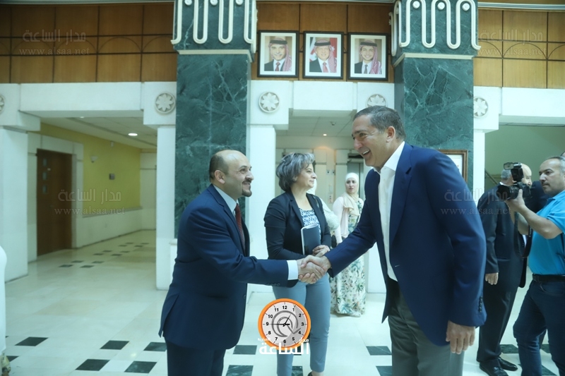 Madar Al-Saa Images