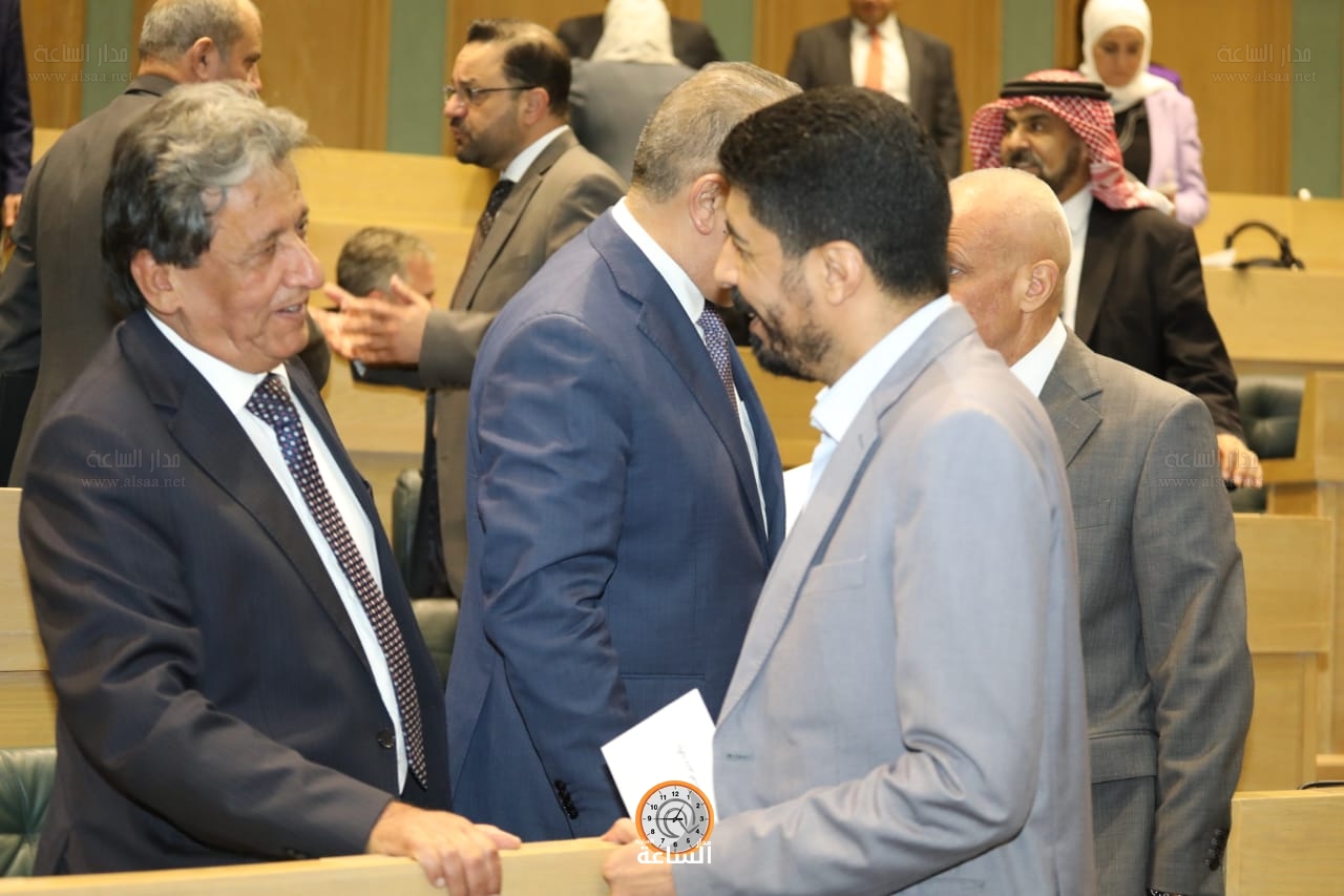 Madar Al-Saa Images