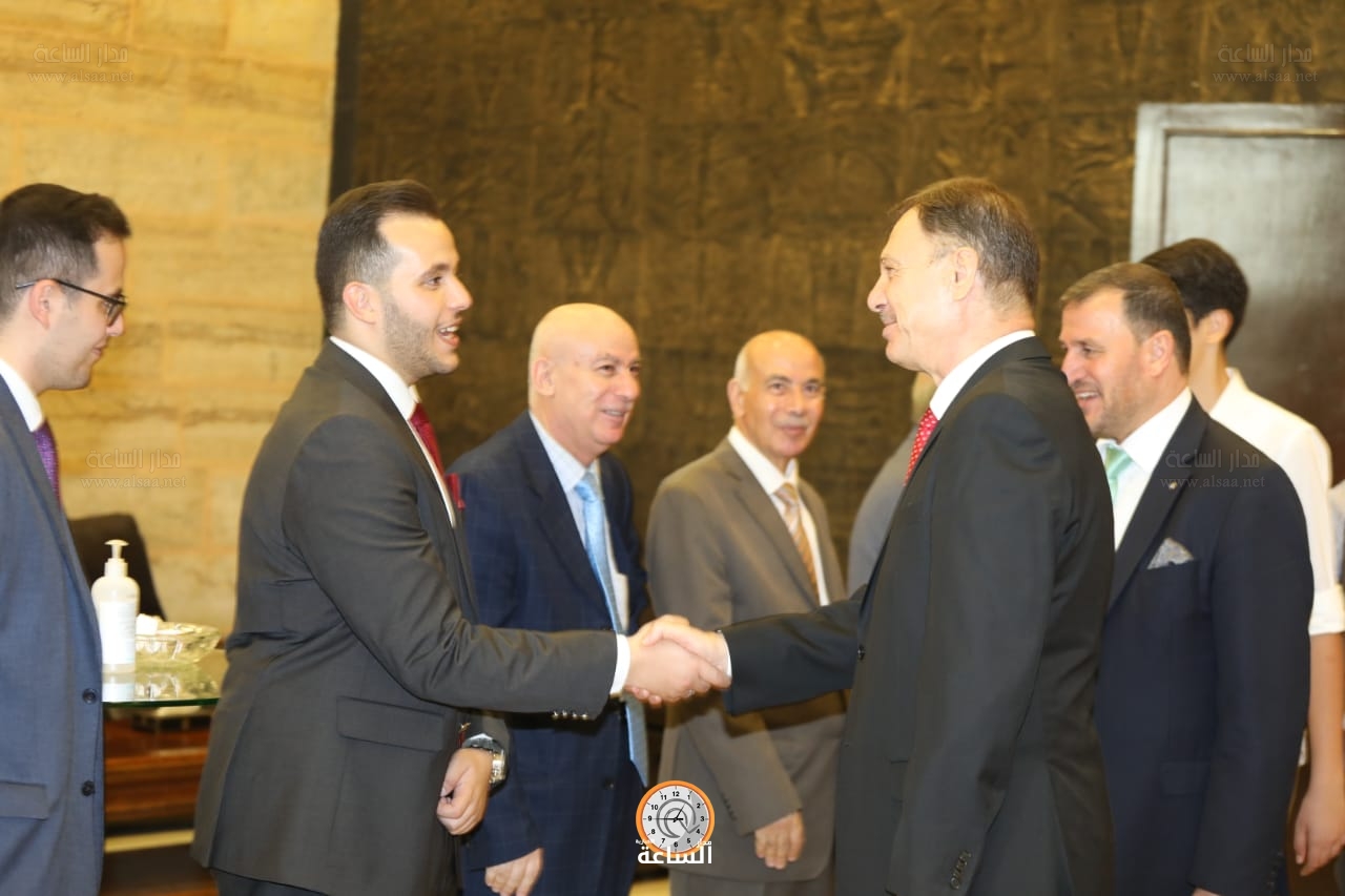 Madar Al-Saa Images