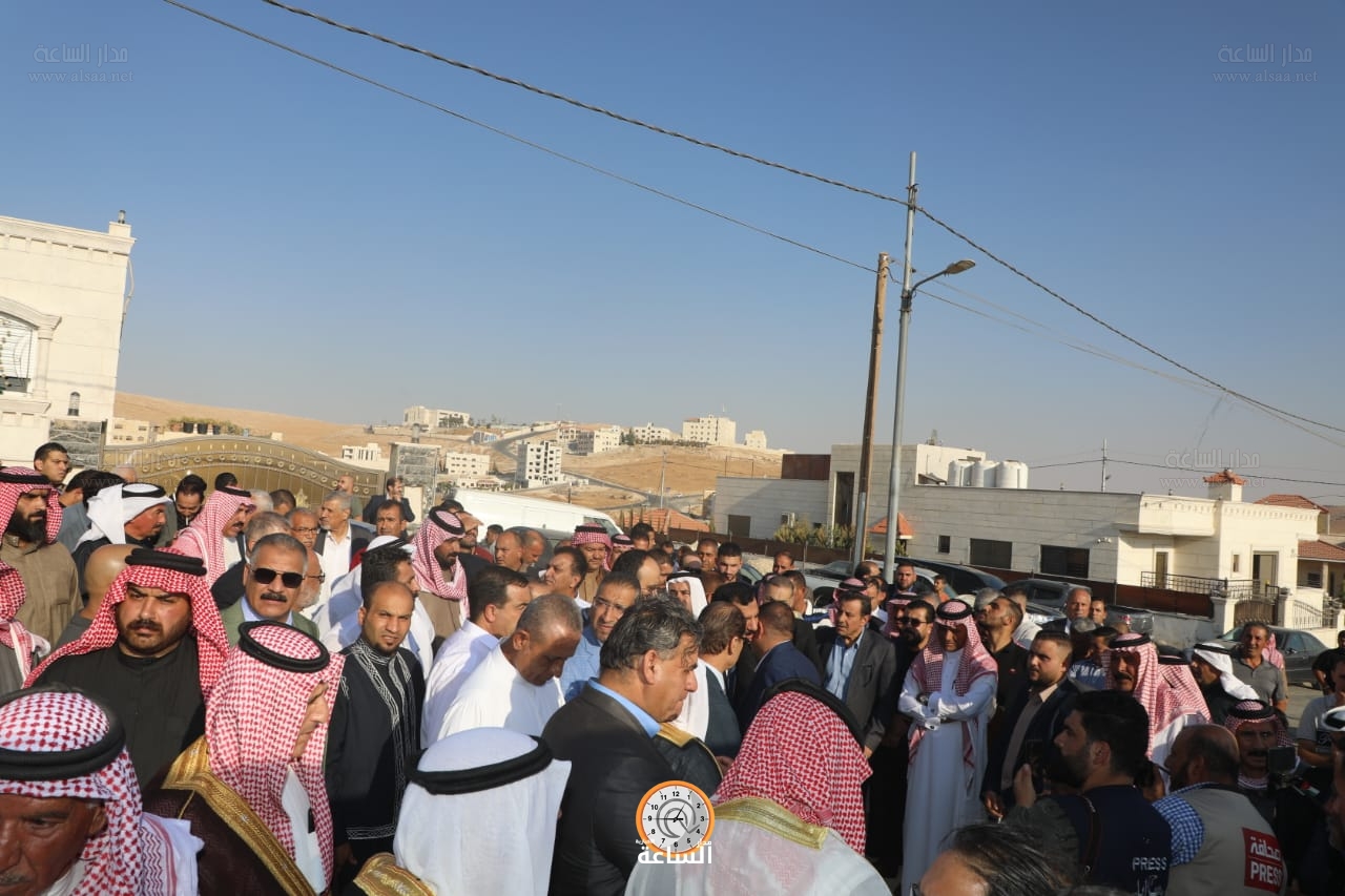 Madar Al-Saa Images