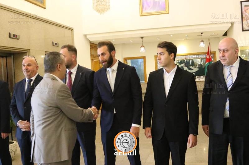 Madar Al-Saa Images