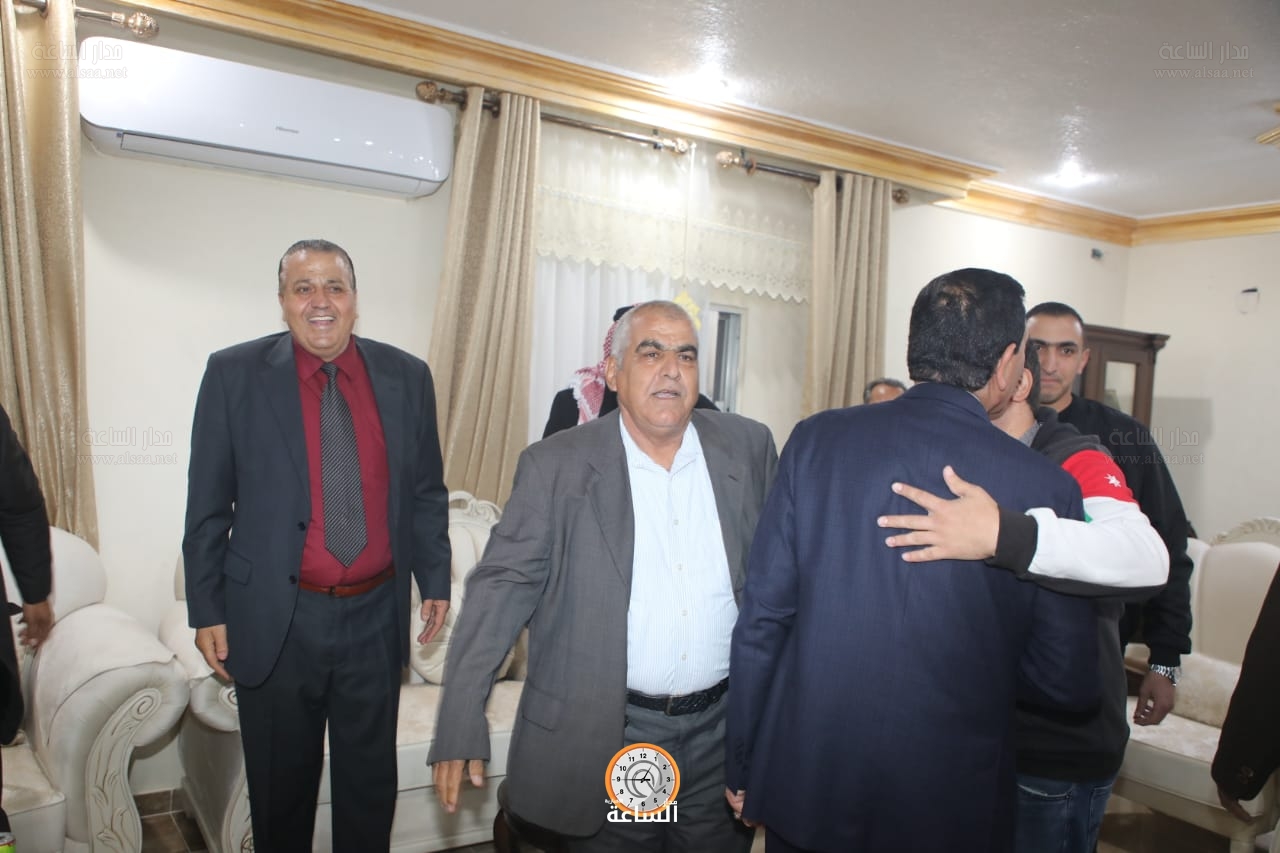Madar Al-Saa Images