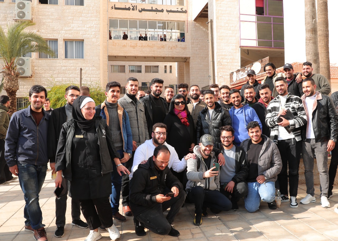 Madar Al-Saa Images