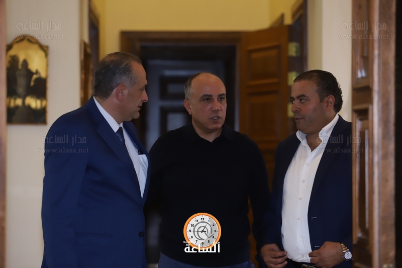 Madar Al-Saa Images
