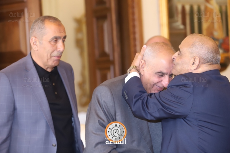 Madar Al-Saa Images