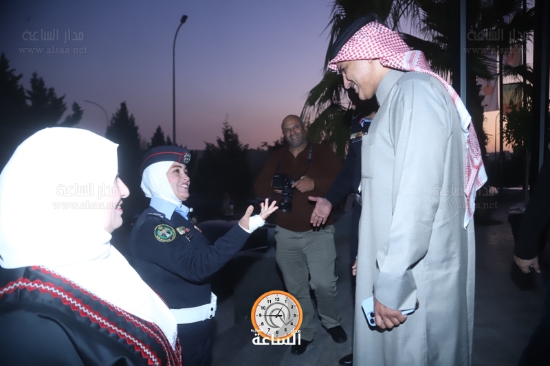 Madar Al-Saa Images