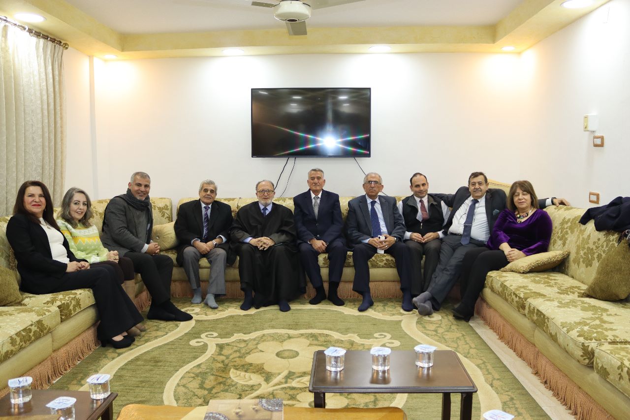 Madar Al-Saa Images 0.9073579659881186