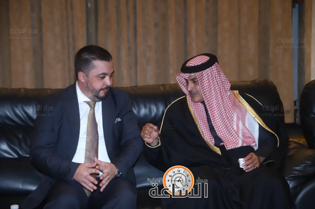 Madar Al-Saa Images 0.981114206338368