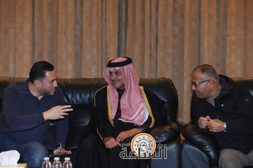 Madar Al-Saa Images 0.26124197634371005