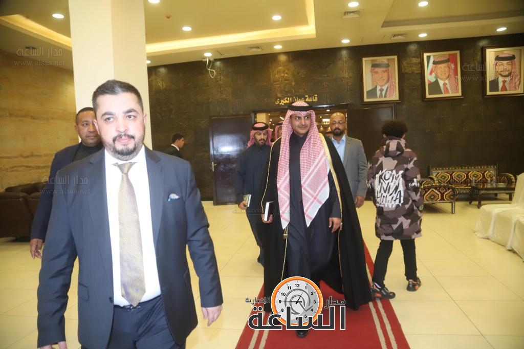 Madar Al-Saa Images 0.26250612016385844