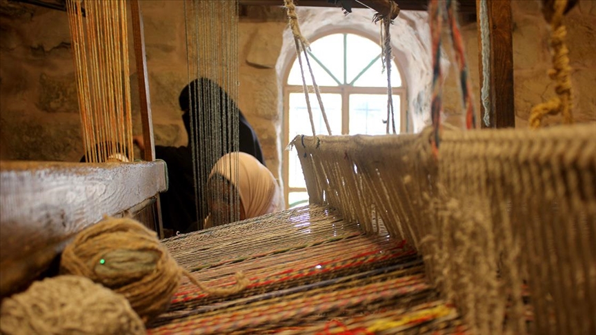 Madar Al-Saa Images 0.11152809620583337