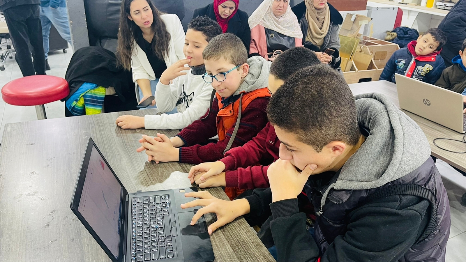 Madar Al-Saa Images 0.47406986219721614