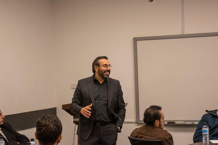 Madar Al-Saa Images 0.15205545165935752