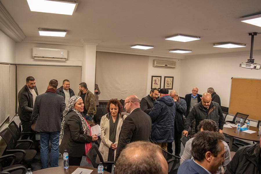 Madar Al-Saa Images 0.37661146978060556