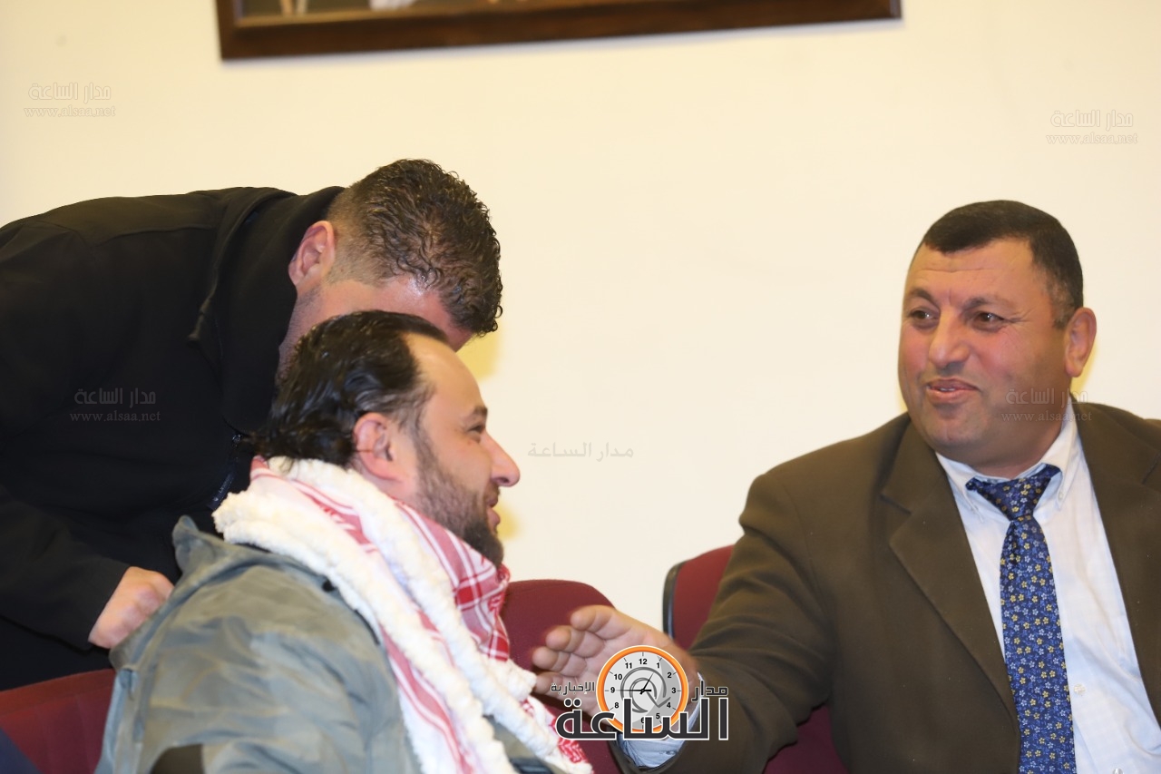 Madar Al-Saa Images 0.8496058390105159