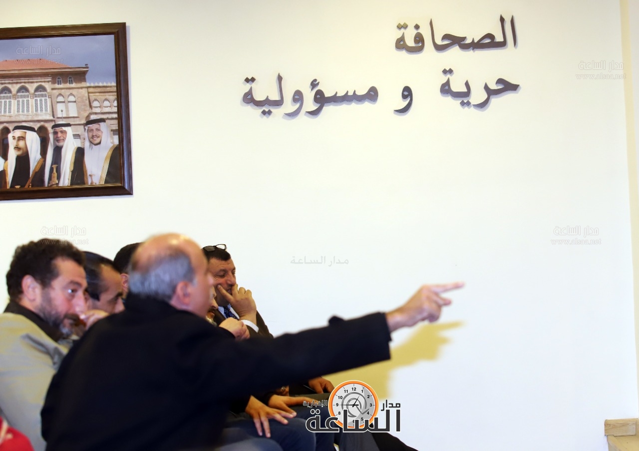 Madar Al-Saa Images 0.16643112138194305