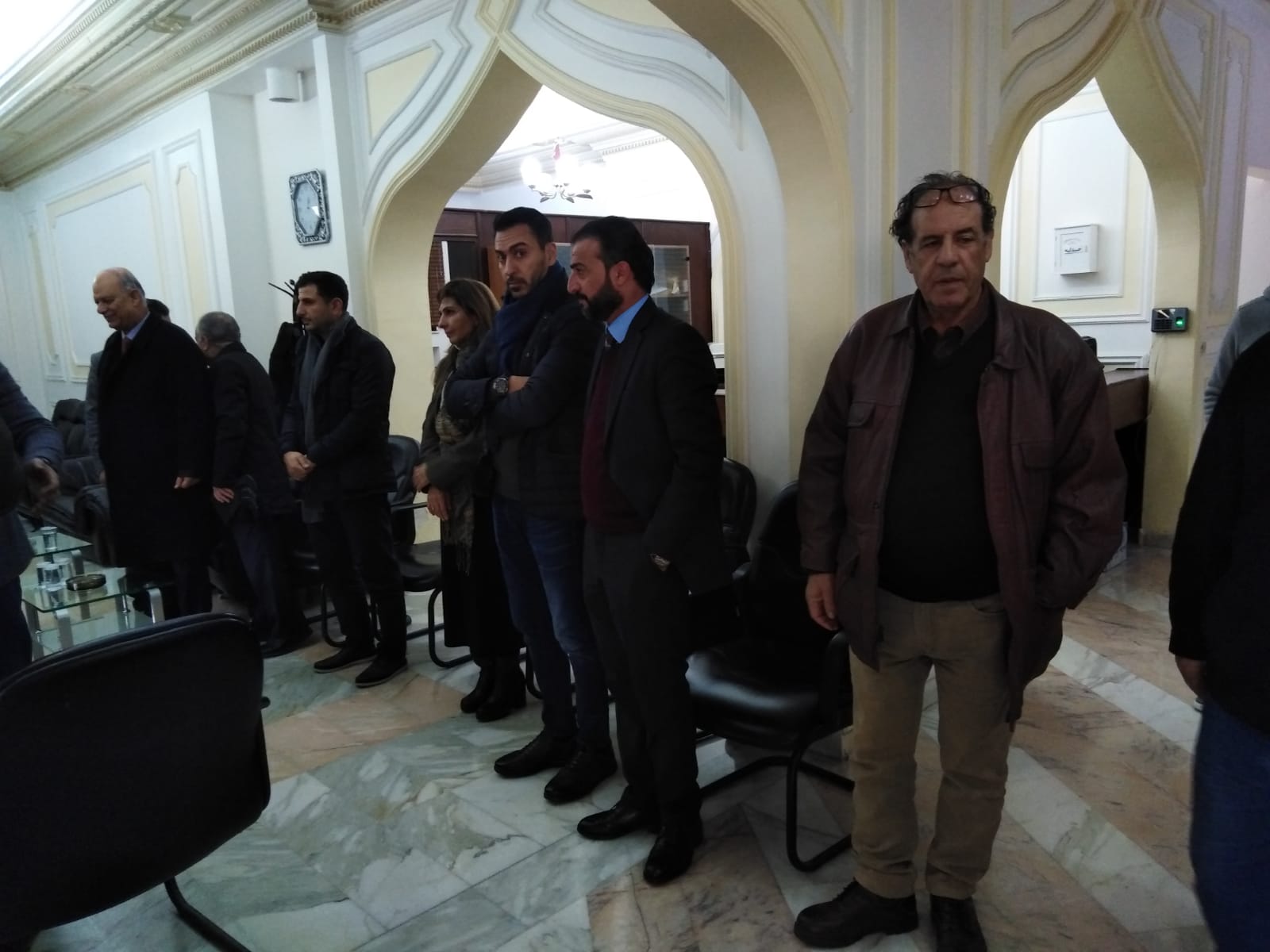 Madar Al-Saa Images 0.22358425853691943