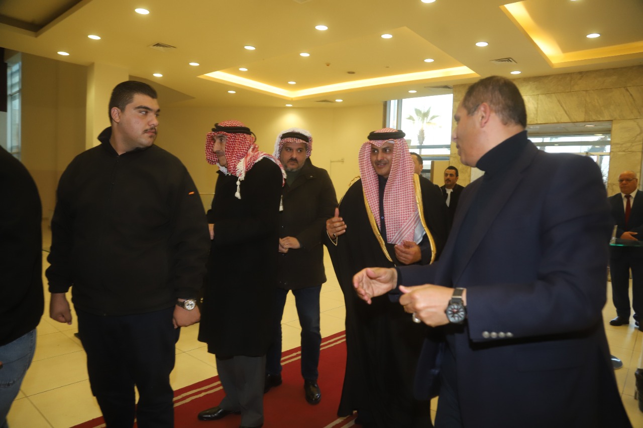 Madar Al-Saa Images 0.12269370908365562