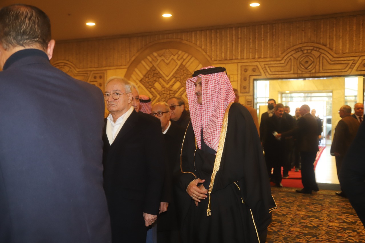 Madar Al-Saa Images 0.36047349581858945