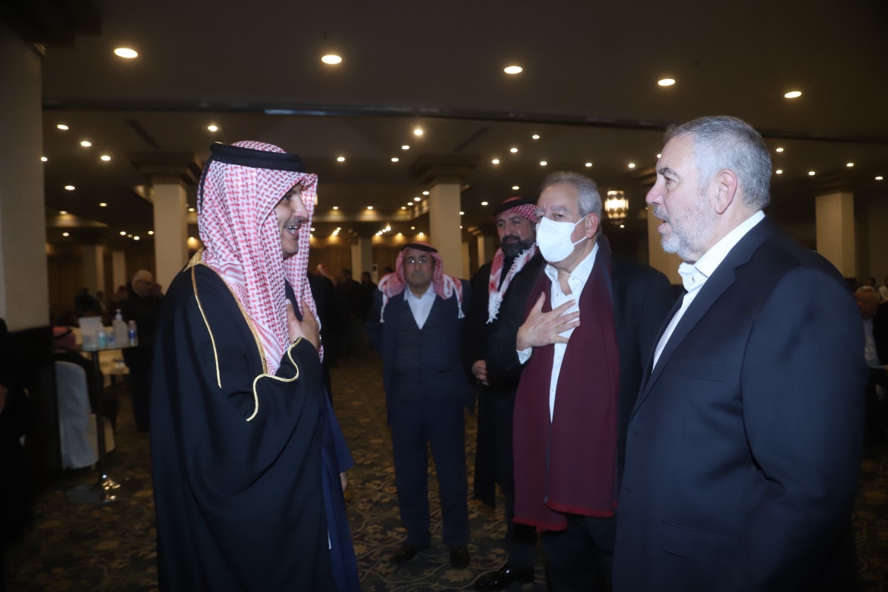 Madar Al-Saa Images 0.4055644378834755