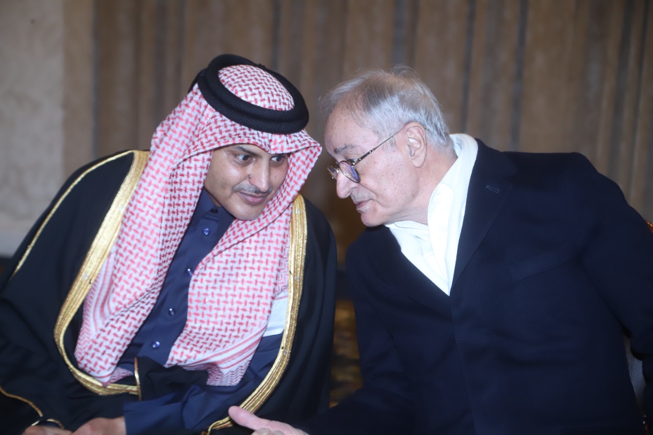 Madar Al-Saa Images 0.36720632276779885