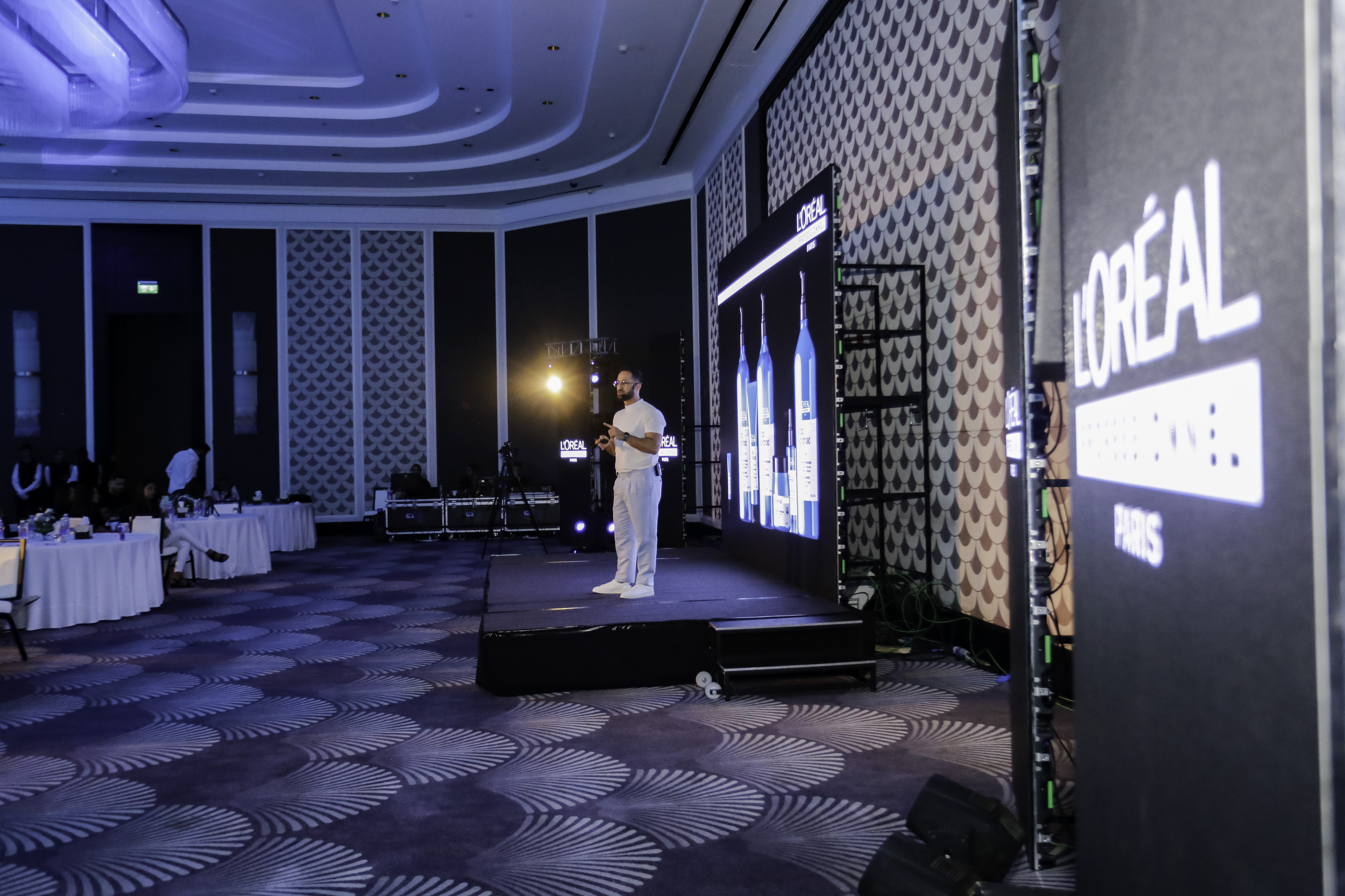 Madar Al-Saa Images 0.3561426641208332