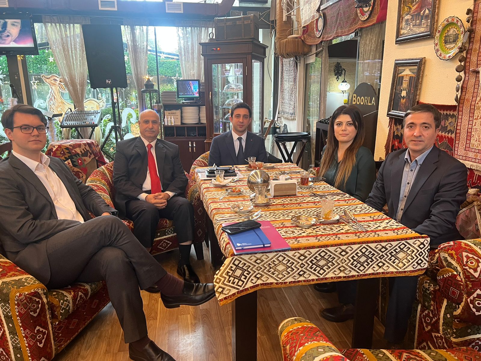 Madar Al-Saa Images 0.42157406294716737