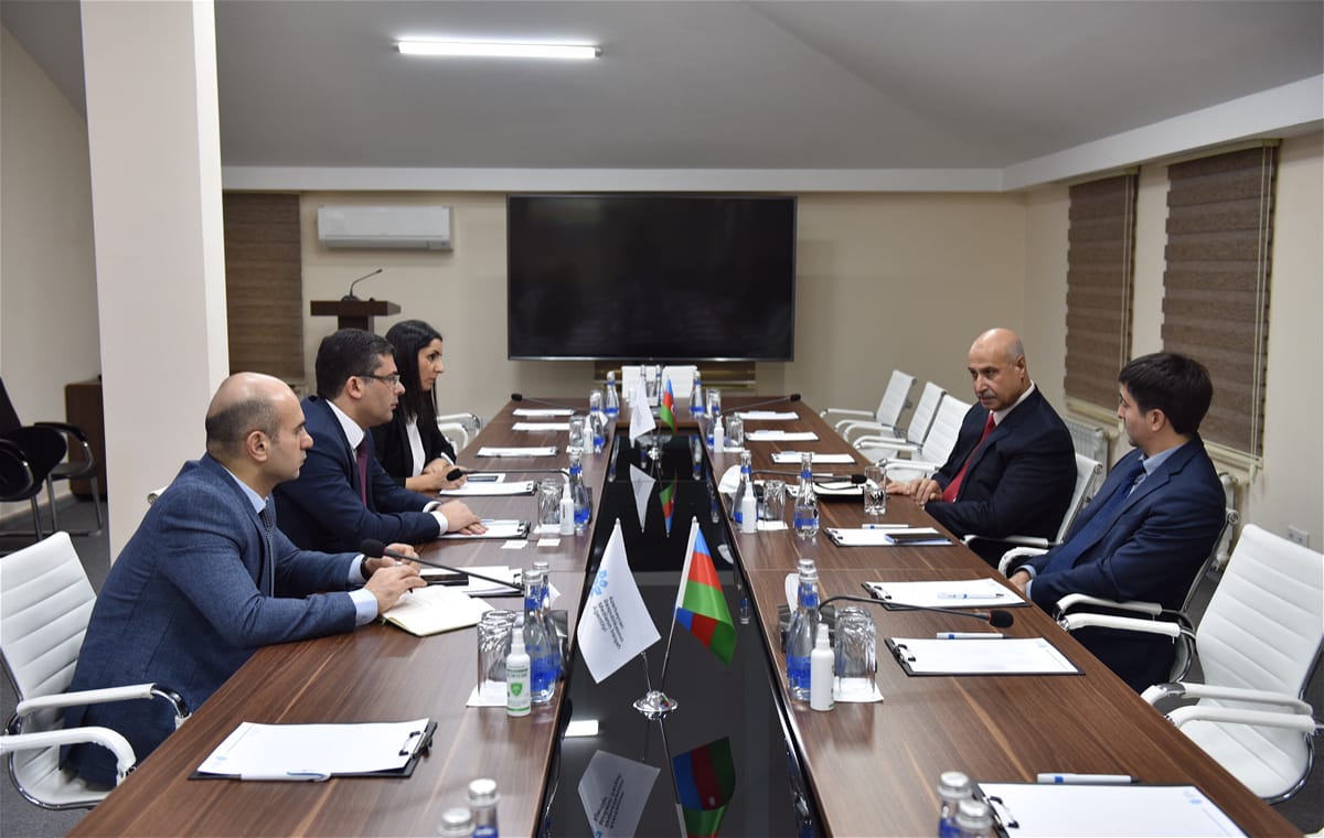 Madar Al-Saa Images 0.004798635120832229