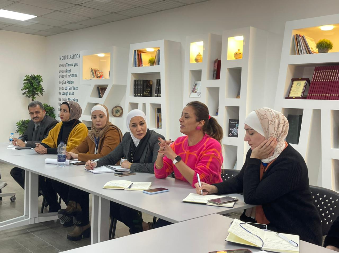 Madar Al-Saa Images 0.4227277376713974