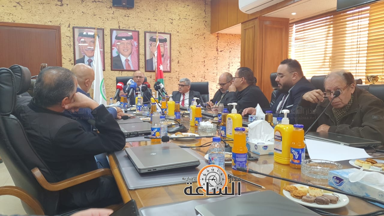 Madar Al-Saa Images 0.823502113124496