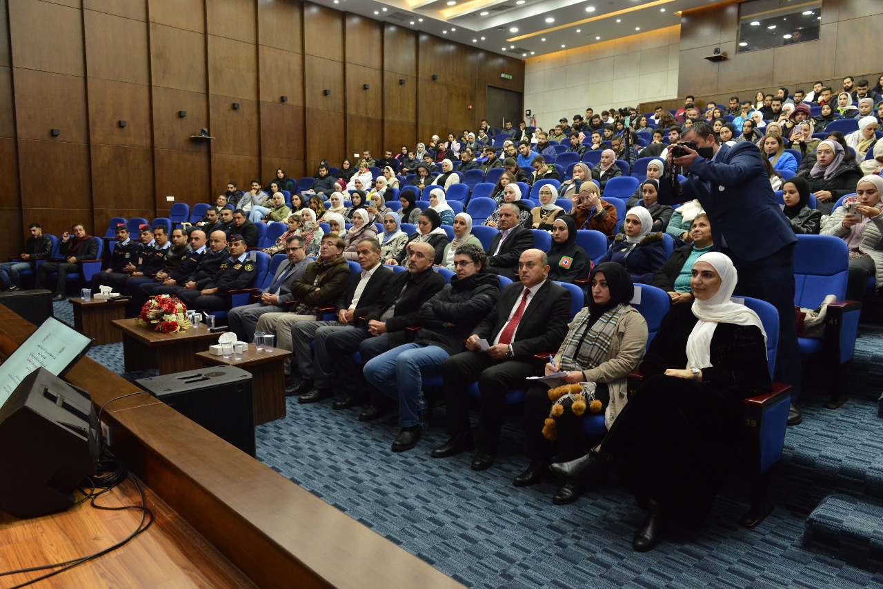 Madar Al-Saa Images 0.10164721660855158