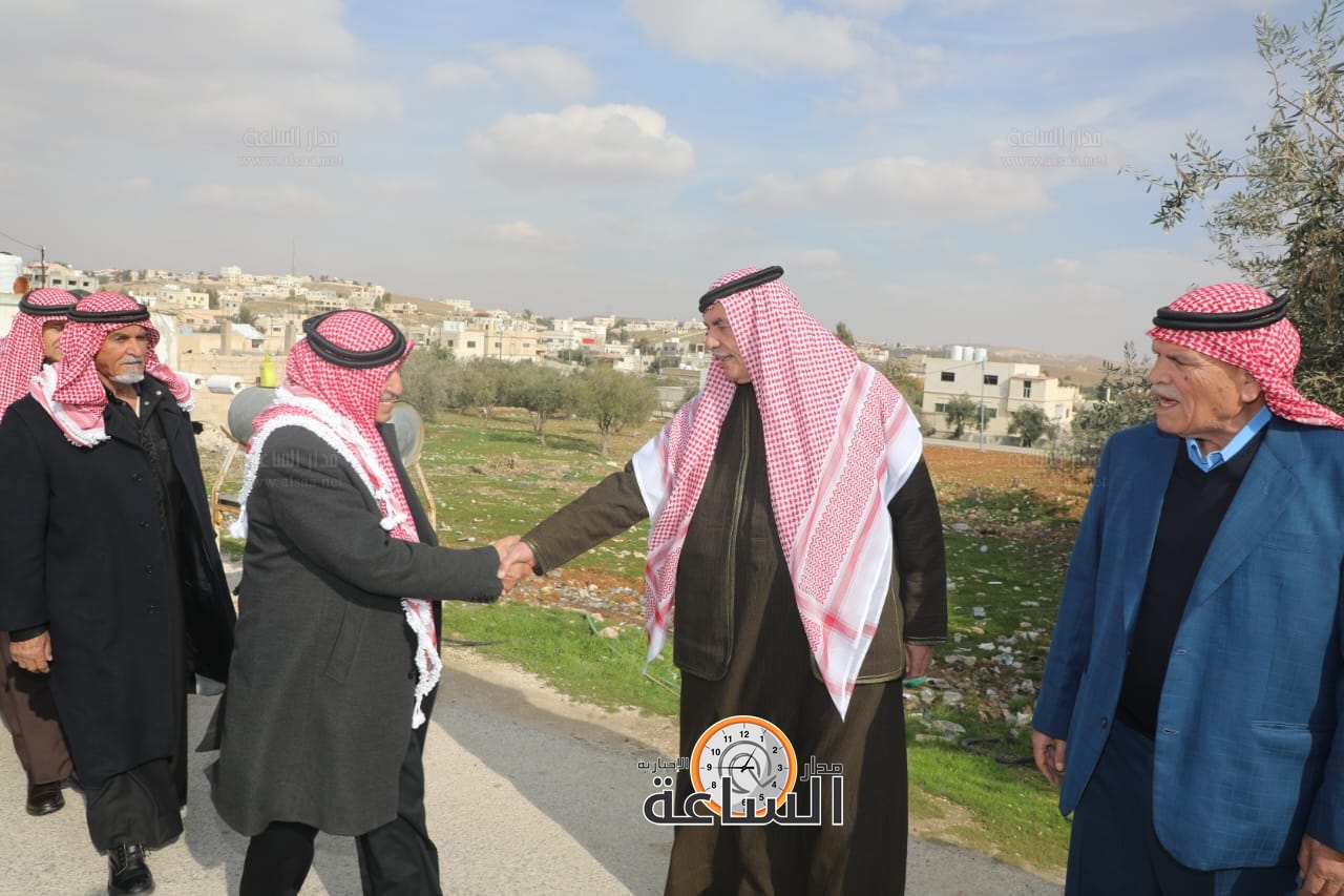 Madar Al-Saa Images 0.7204357579254489