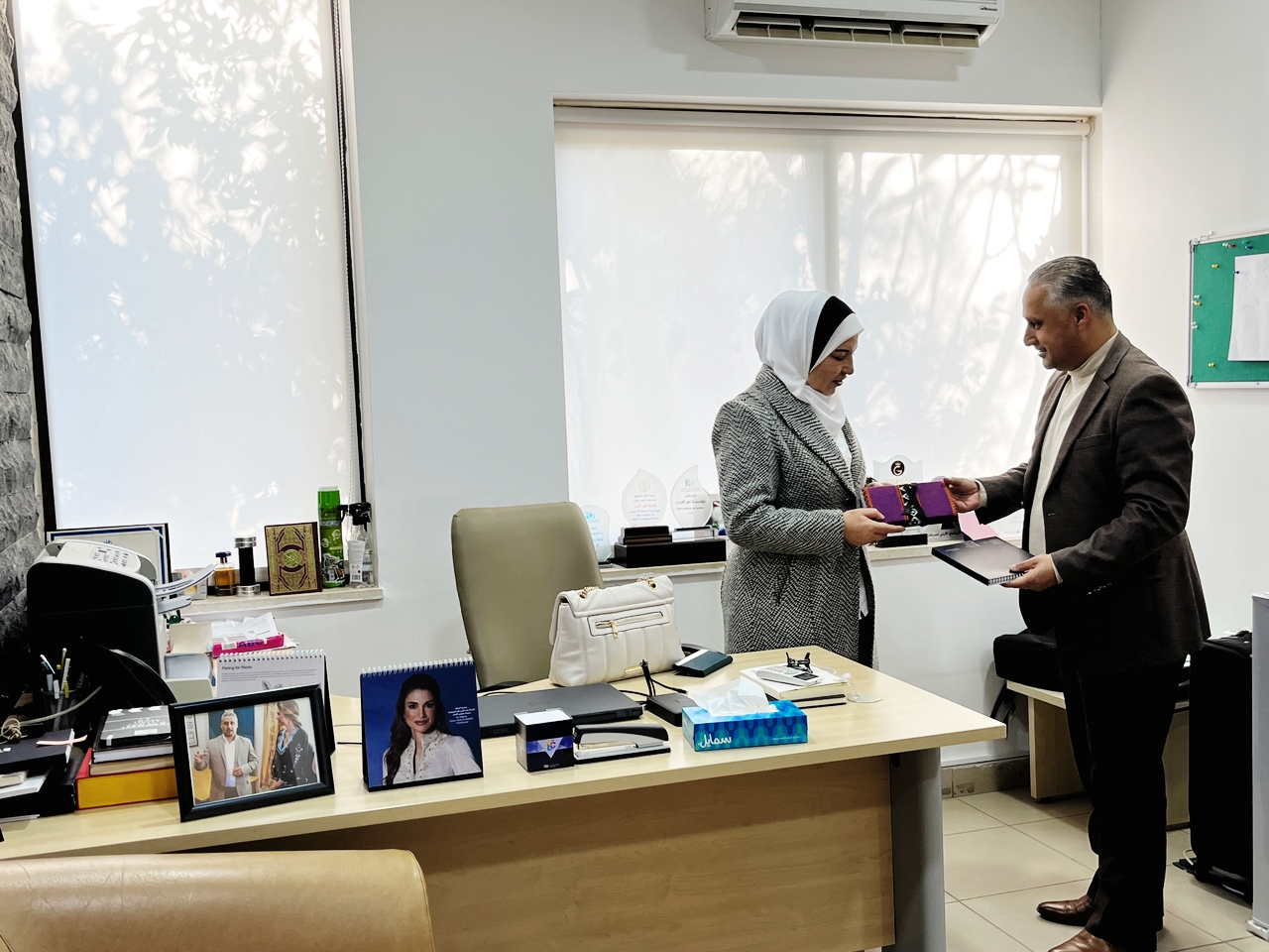 Madar Al-Saa Images 0.7343822874139061