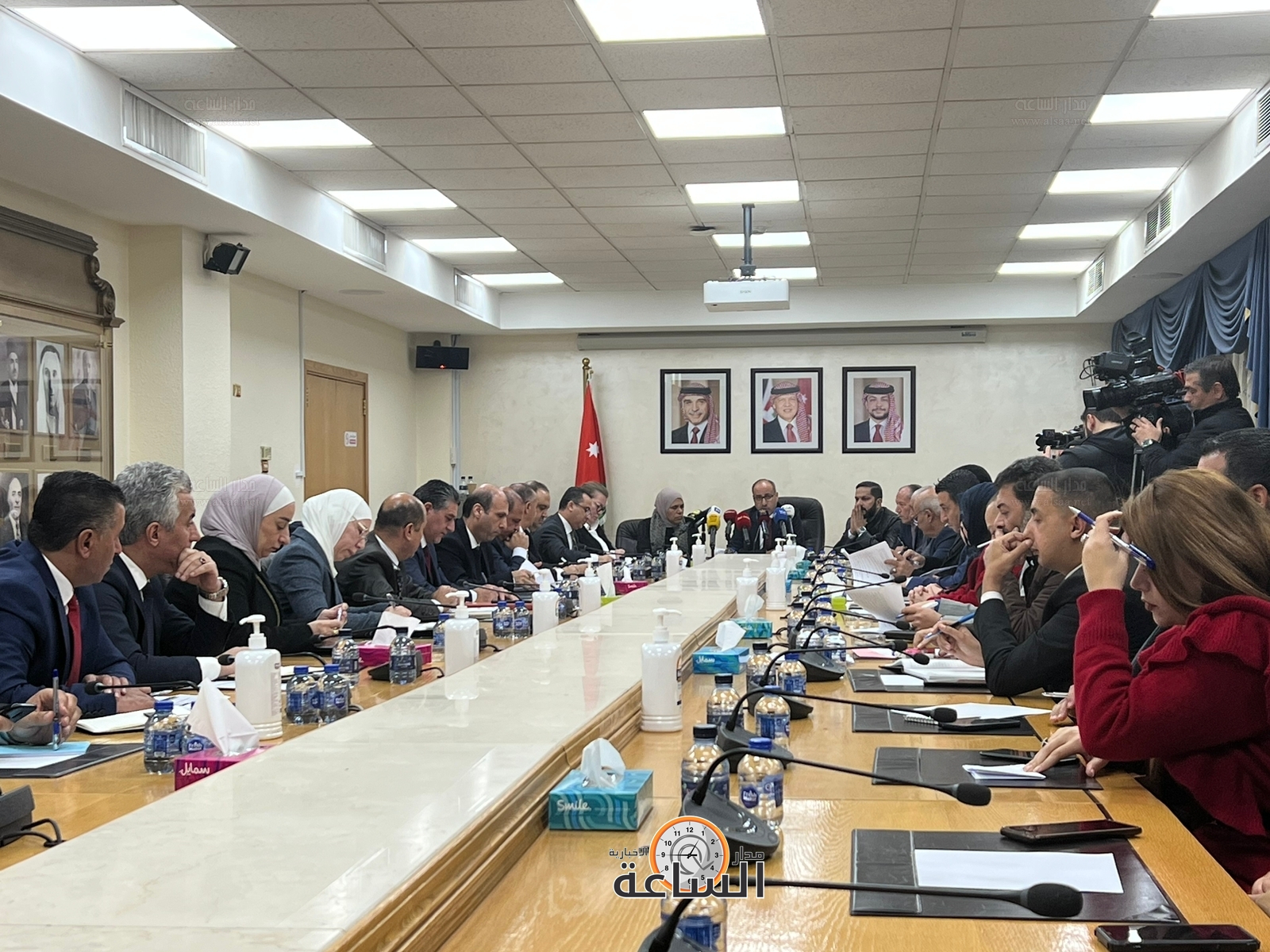 Madar Al-Saa Images 0.5431764885414578