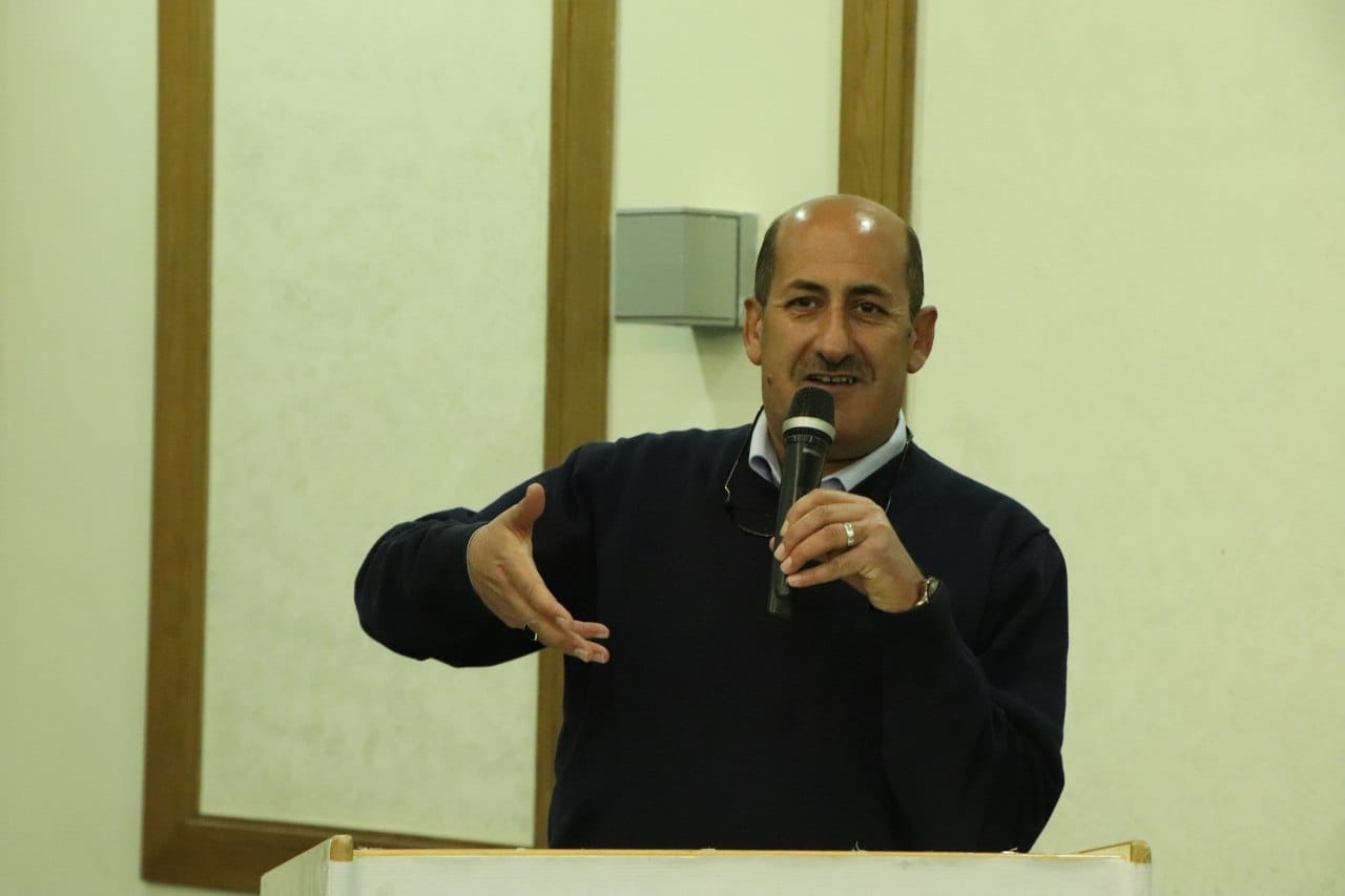 Madar Al-Saa Images 0.38756742927474575