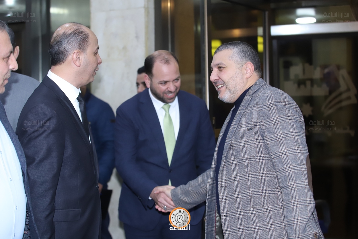 Madar Al-Saa Images 0.1244485623244822