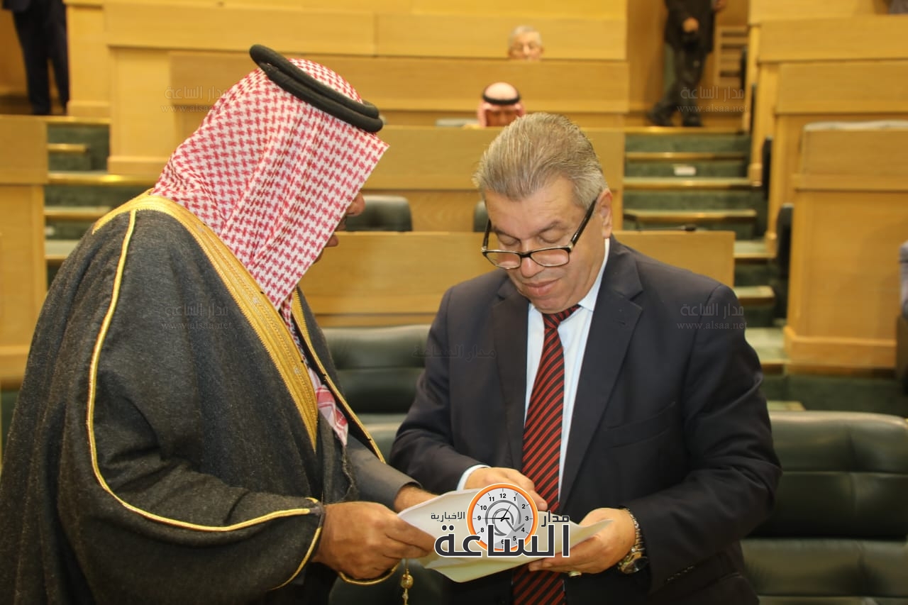 Madar Al-Saa Images 0.35648310186576126