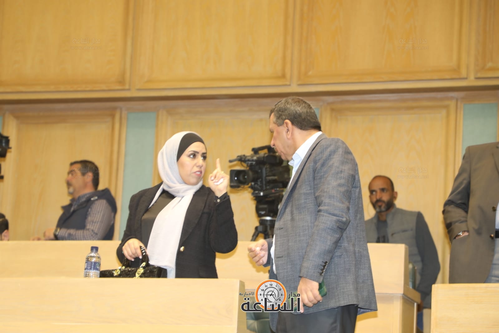 Madar Al-Saa Images 0.2540385799332716