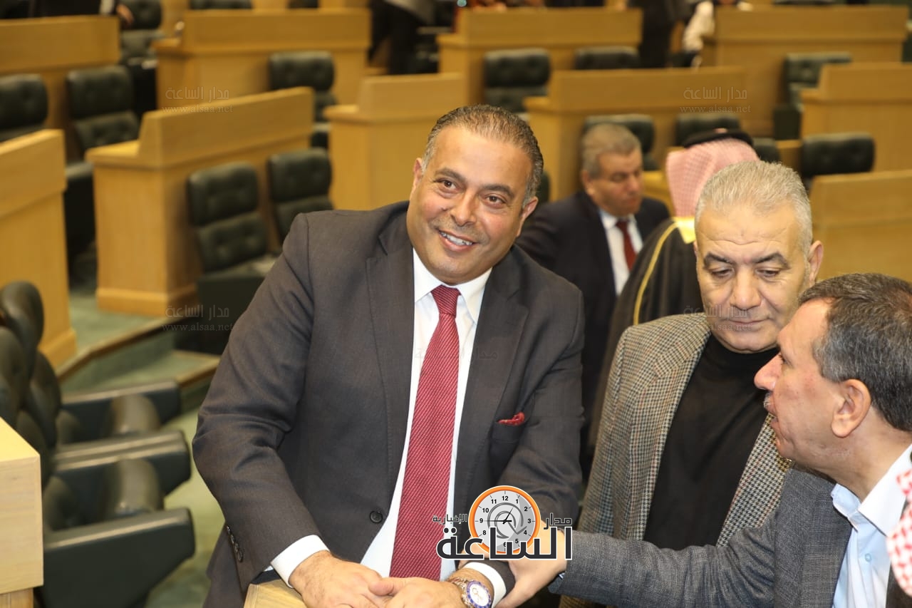 Madar Al-Saa Images 0.94534934179456