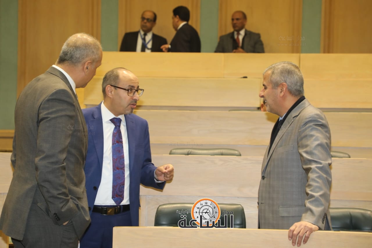 Madar Al-Saa Images 0.8178494945502299