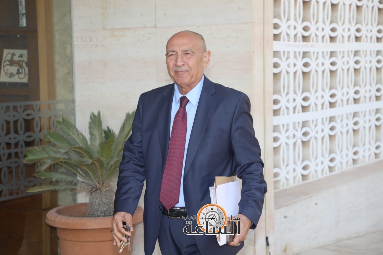 Madar Al-Saa Images 0.4158949625480899