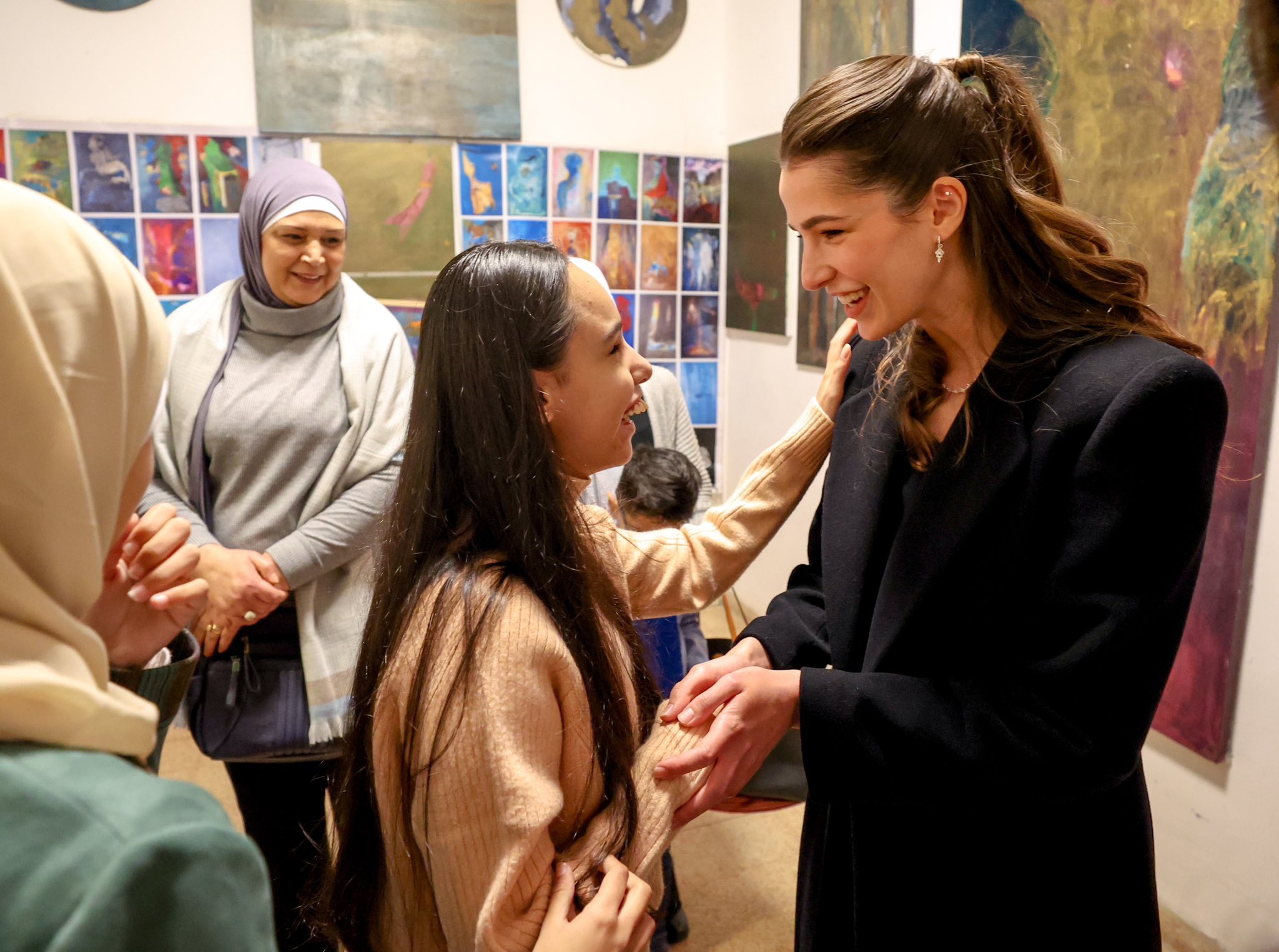 Madar Al-Saa Images 0.6977740249193061